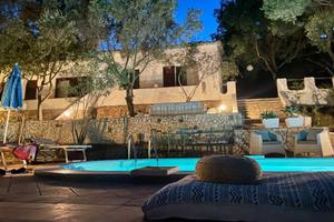 Villa esclusiva con piscina a Torre delle Stelle