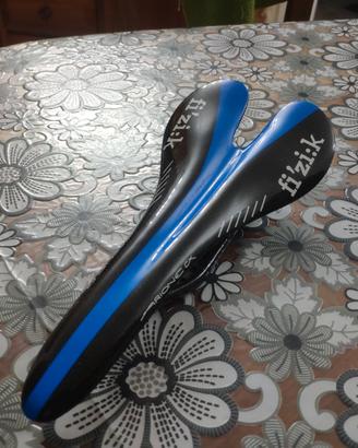 Sella in carbonio Fizik Airone CX