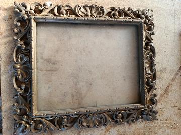 cornice in legno vintage 