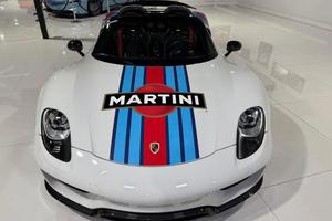 PORSCHE 918 SPYDER WEISSACH V8 652KW(887PS) MART