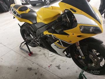 Yamaha r1 permuta con e-mtb