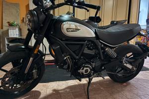 Ducati scrambler icon dark 800