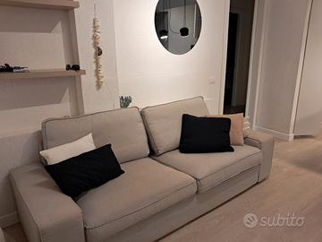 divano ikea grigio chiaro  