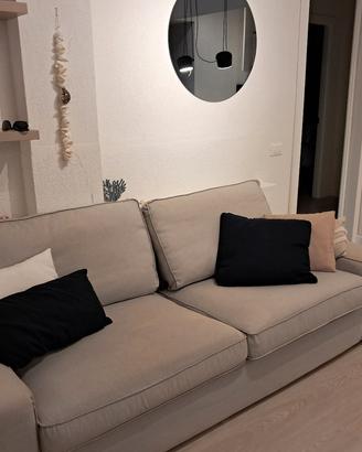 divano ikea grigio chiaro  
