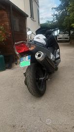 T-MAX 500 2010 