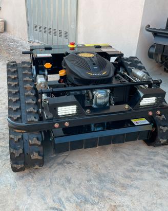 Tagliaerba radiocomandato cingolato nuovo