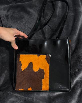 Borsa verniciata vintage nera con dettaglio
