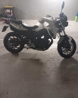 bmw f800r 