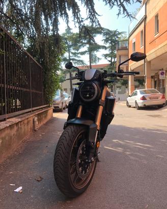 Honda Cb 650 r 2600 km