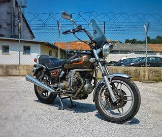 Moto Guzzi V35C Custom base Cafè Racer