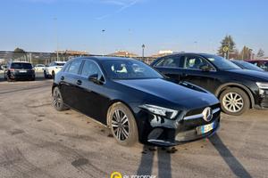 MERCEDES-BENZ A 180 d Automatic Business Extra
