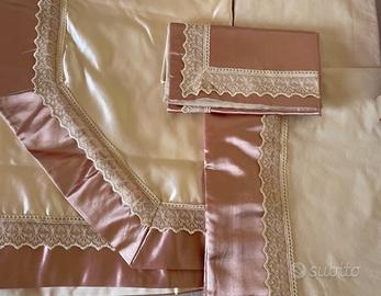 Completo letto matrimoniale in raso