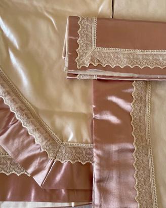 Completo letto matrimoniale in raso