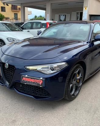 Alfa Romeo Giulia 2.0 Turbo 280 CV AT8 AWD Q4 Velo