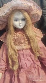 Bambola da collezione in cera