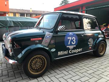 Mini Cooper 1300 uso competitivo