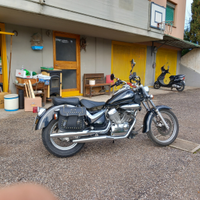 Vendo Suzuki intruder 250