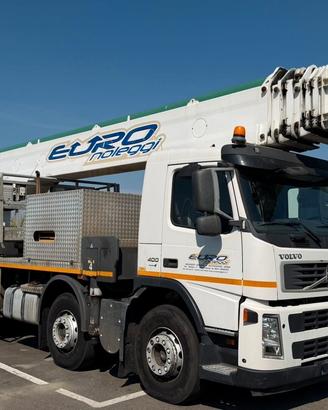 Multitel Pagliero J352TA allestita su Volvo FM 400