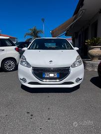 Peugeot 208 1.4 HDi 68 CV 5 porte Active - 2013