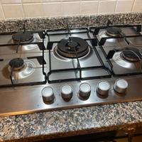 Piano cottura 5 fuochi