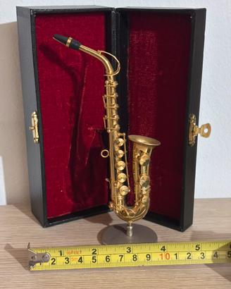 Strumenti musicali miniatura