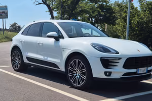 PORSCHE MACAN 2.0 panorama 21 pasm bose chrono acc