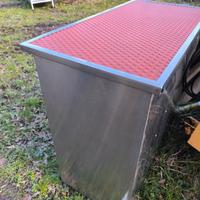 Tavolo in acciaio ISBernard