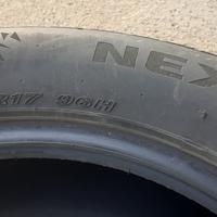 Gomme auto 215/60/r17