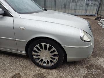 Parafango destro LANCIA THESIS del 2003