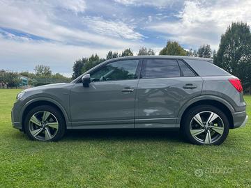 AUDI Q2 30 TDI S-LINE