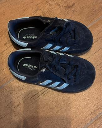 Scarpe Adidas taglia 22