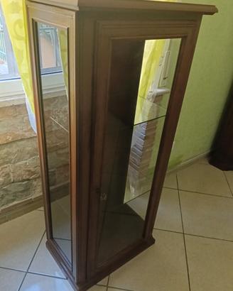 VETRINA IN NOCE 