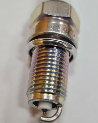 Set di 4 candele motore NGK IKR9J8 per 595 Abarth