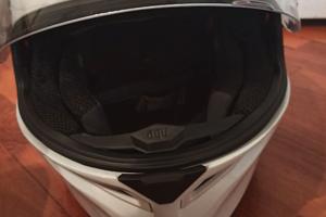 Casco AGV