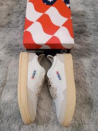 Scarpe Autry vestibilità n. 42