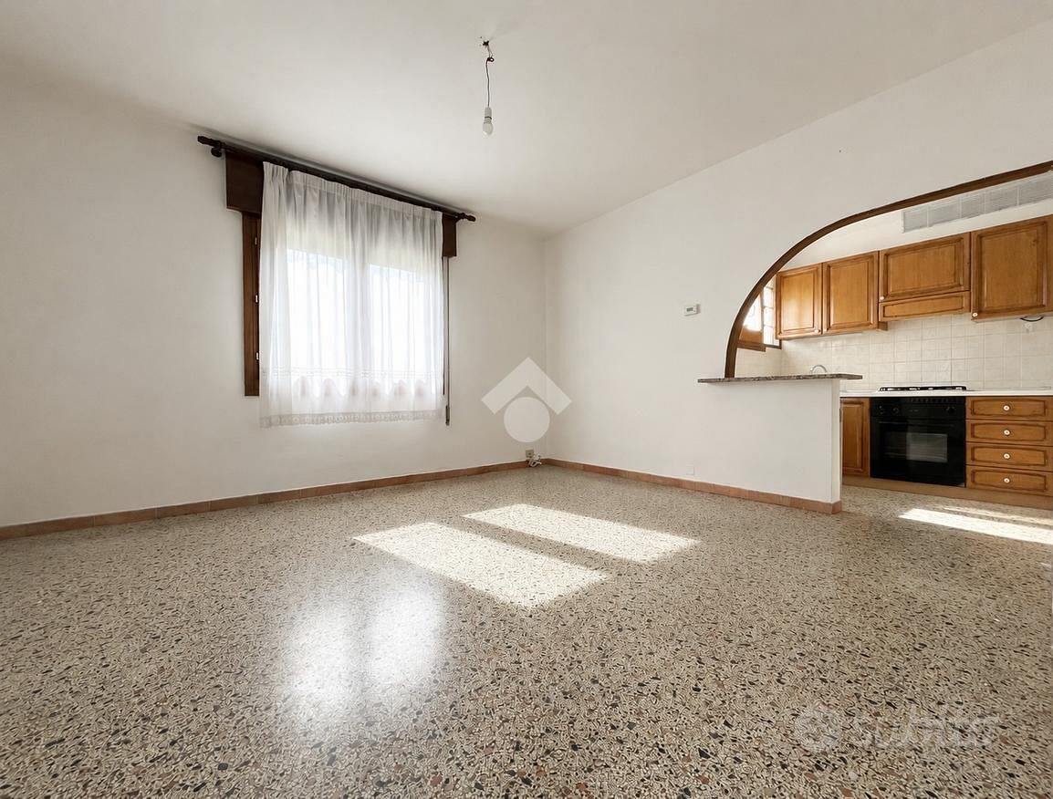 3 LOCALI A BASSANO DEL GRAPPA - Vista 2