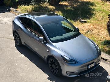 Tesla model Y PERFORMANCE 2023