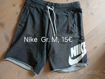 Pantaloni corti uomo