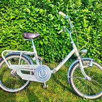 Annabella Carnielli  pieghevole