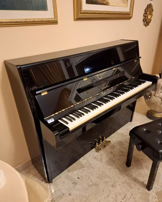 Pianoforte yamaha P2