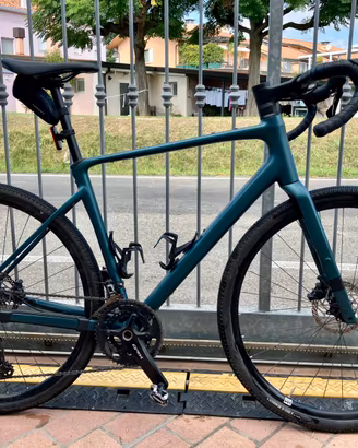 Bici gravel cube nuroad taglia L