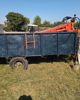 rimorchio agricolo con gru