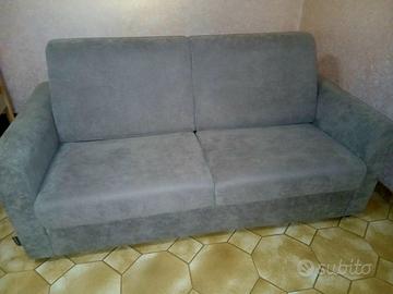 Divano letto matrimoniale