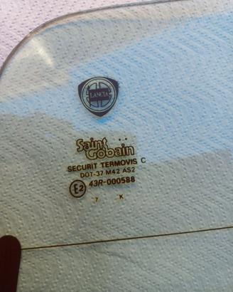 Vetro lunotto posteriore lancia delta 831