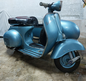 Piaggio Vespa VBA VBB -1956- con sidecar