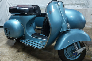 Piaggio Vespa VBA VBB -1956- con sidecar