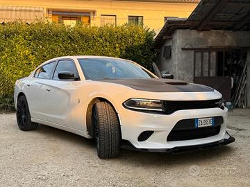Dodge Charger V6