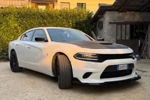 Dodge Charger V6