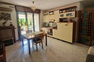 Bilocale con terrazzo e garage