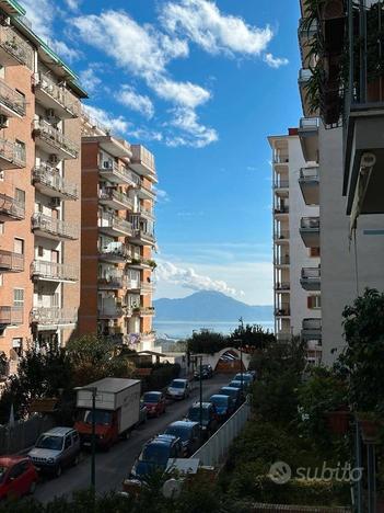 Appartamento colli aminei pineta luminoso